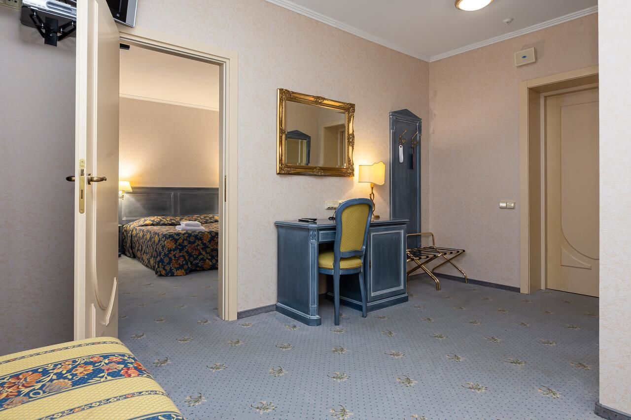 Отель Edelweiss Яремче