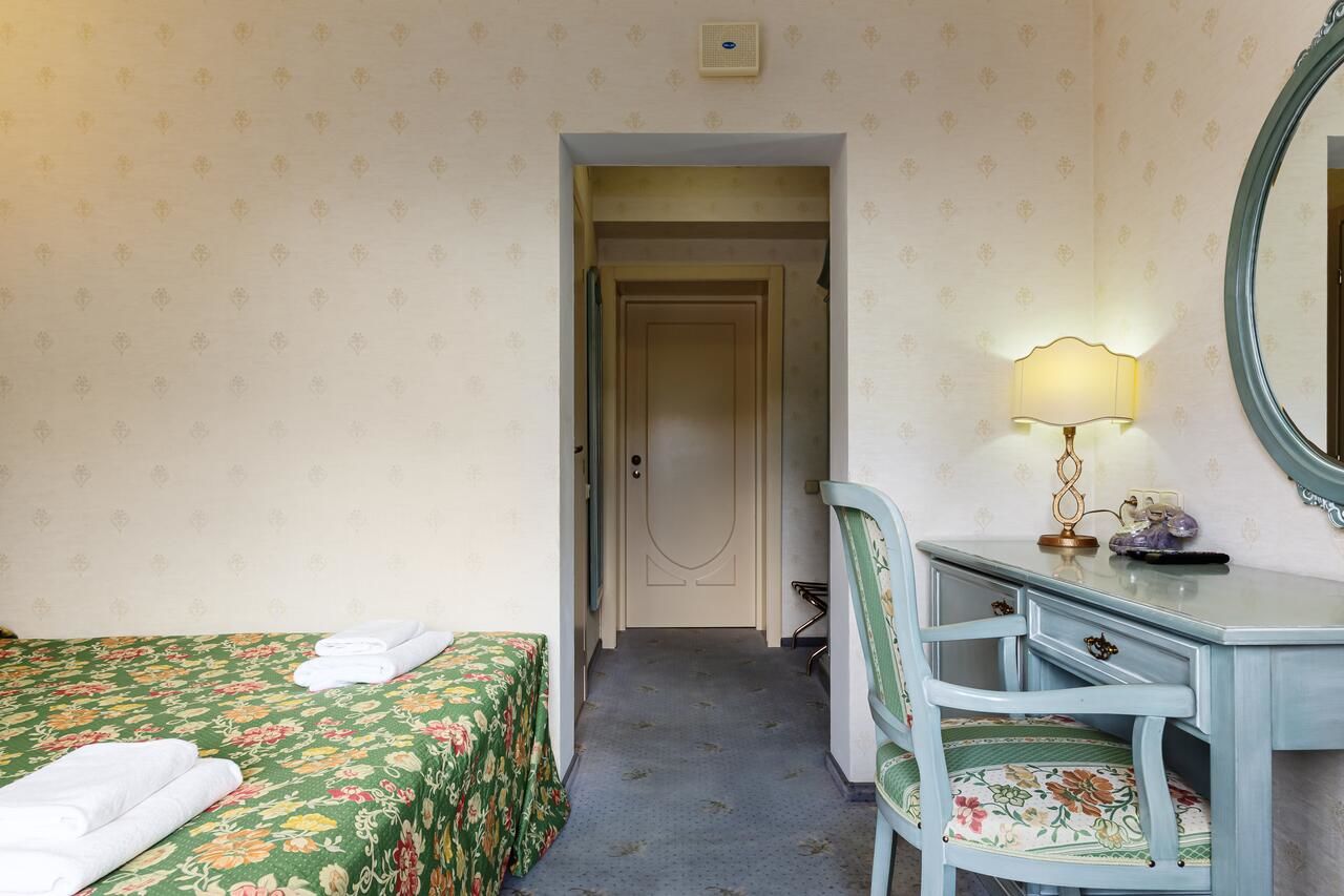 Отель Edelweiss Яремче