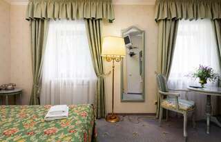 Отель Edelweiss Яремче Стандартный двухместный номер с 1 кроватью-1