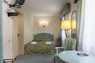 Отель Edelweiss Яремче Стандартный двухместный номер с 1 кроватью-4